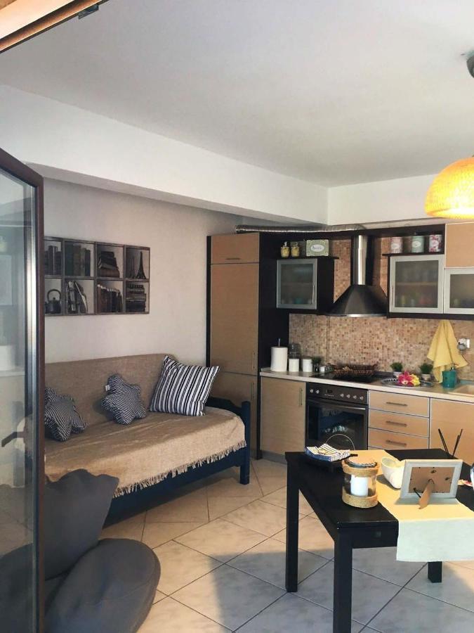 Beach Front Apartment In Pefkochori Dış mekan fotoğraf