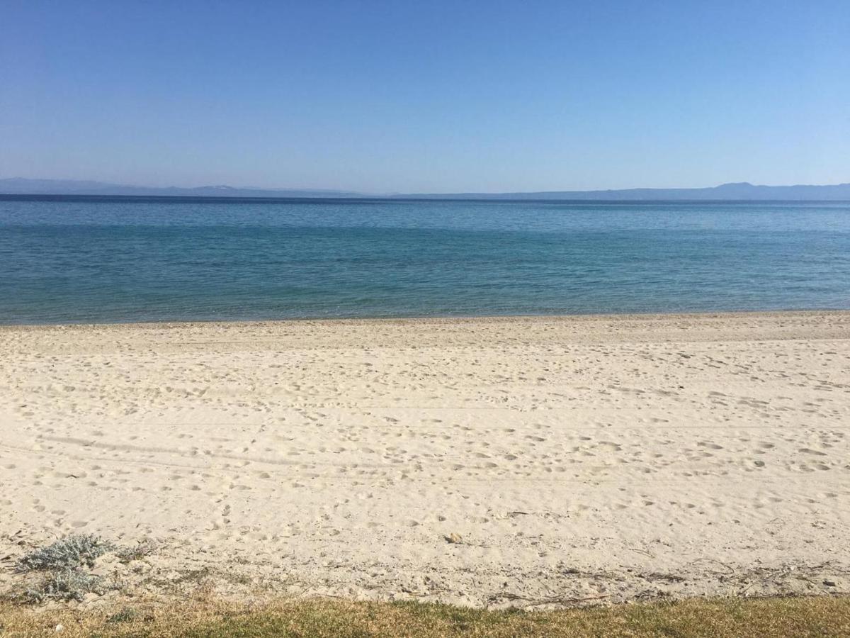 Beach Front Apartment In Pefkochori Dış mekan fotoğraf